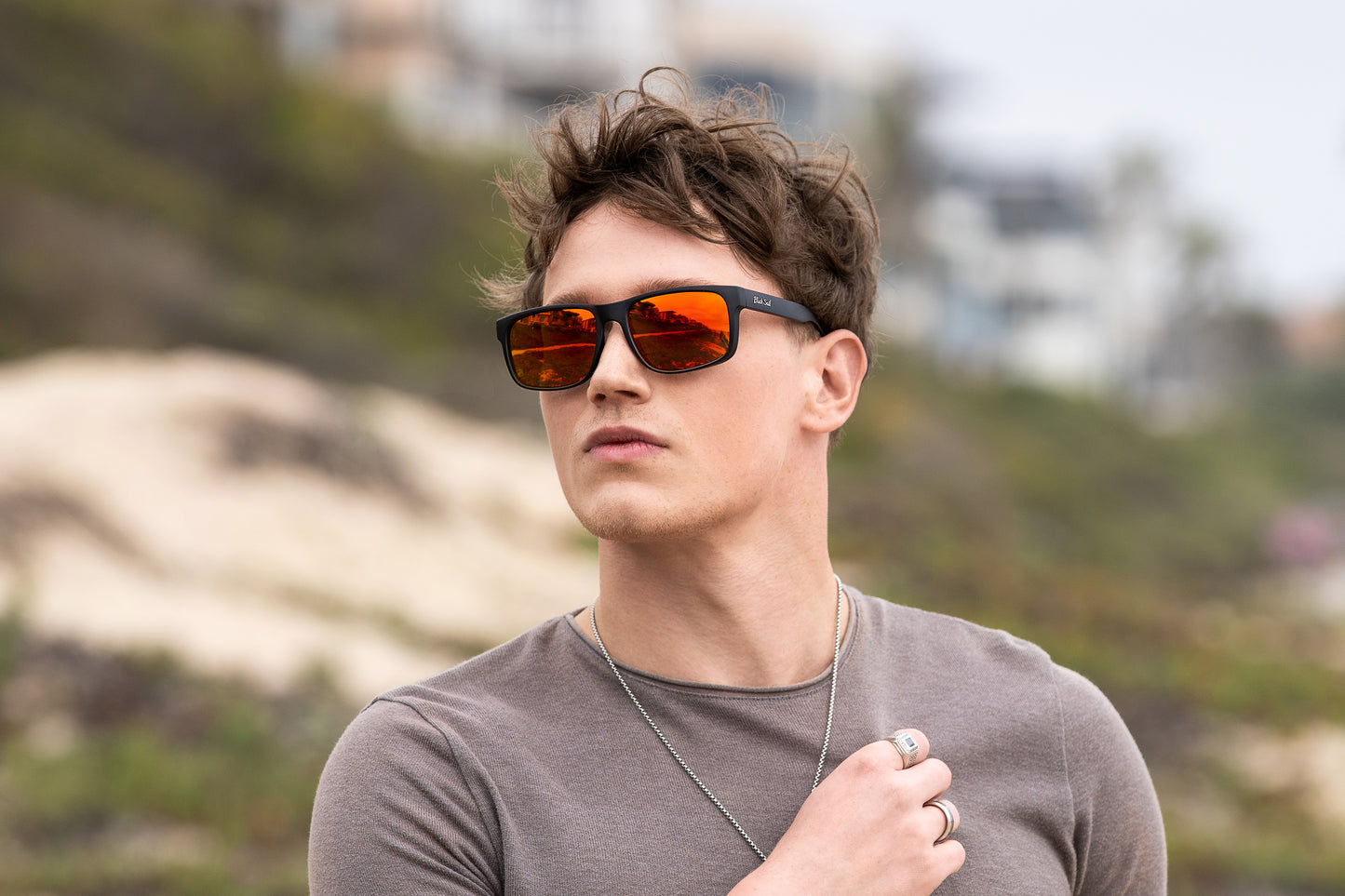 Rudder-Matte Black-Red Mirror